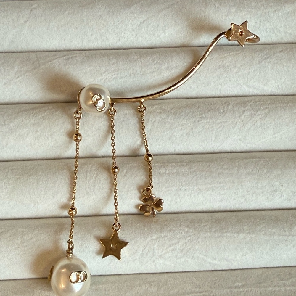 Dior Gold Star and Pearl Dangle left ear earring cuff